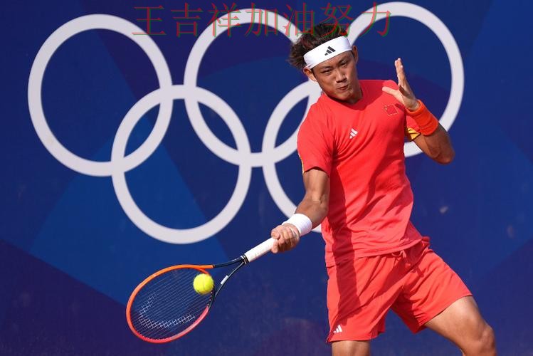 张之臻在羽毛球公开赛中单场高分成为全场焦点 成为赛后讨论的焦点 张之臻在羽毛球公开赛中单场高分成为全场焦点 成为赛后讨论的焦点